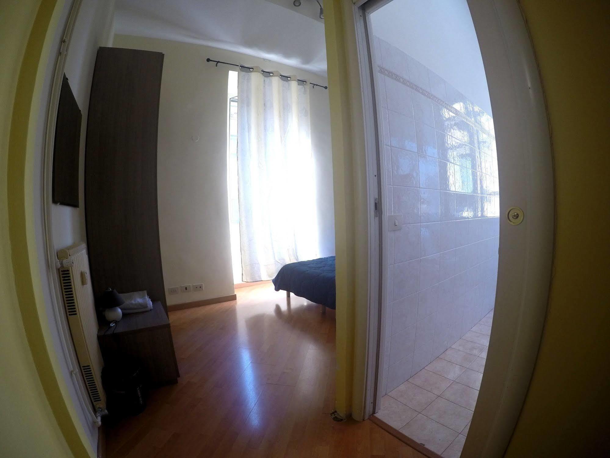 Hotel Ambra Jovinelli 3*