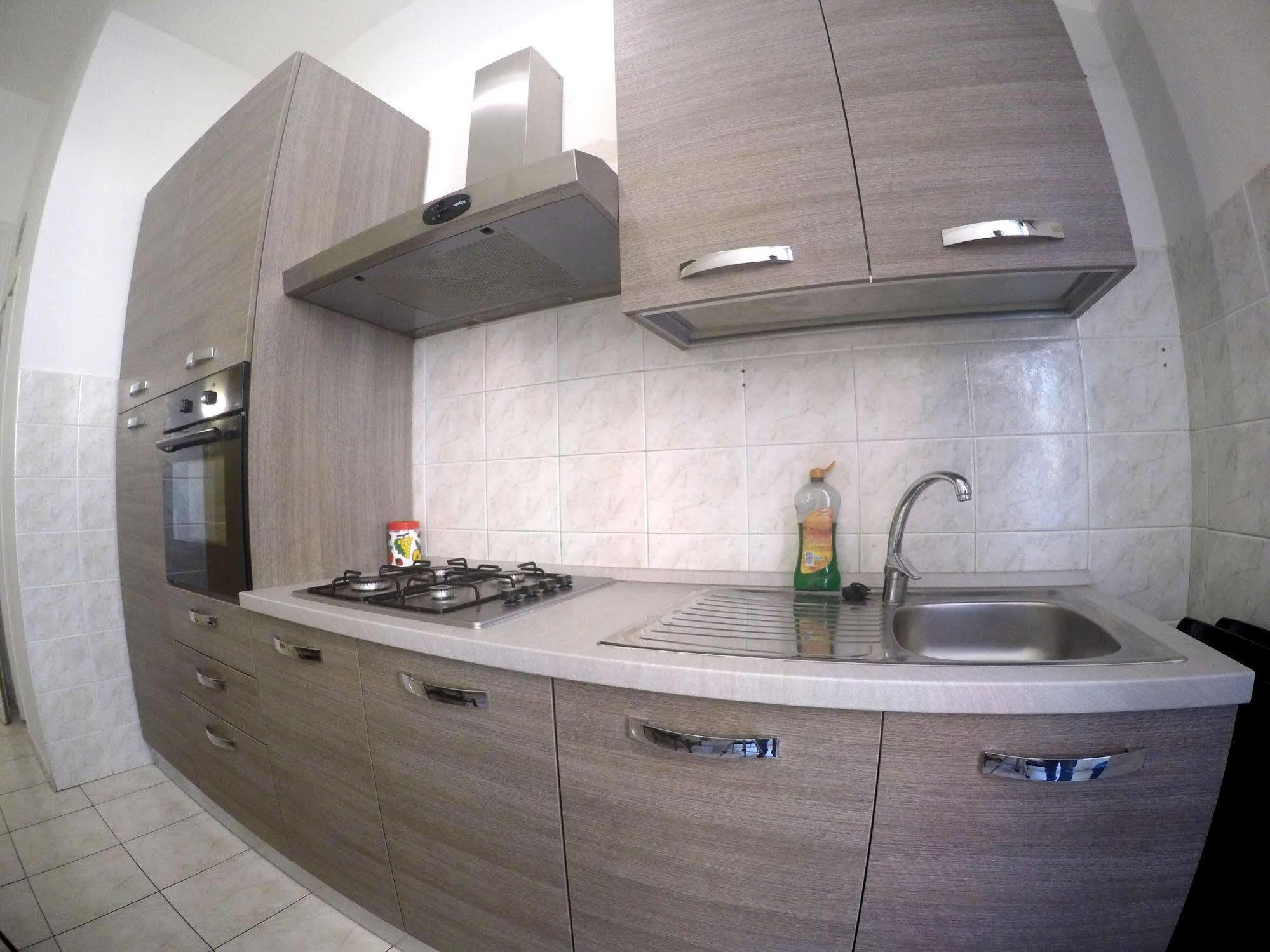 Hotel Ambra Jovinelli 3*