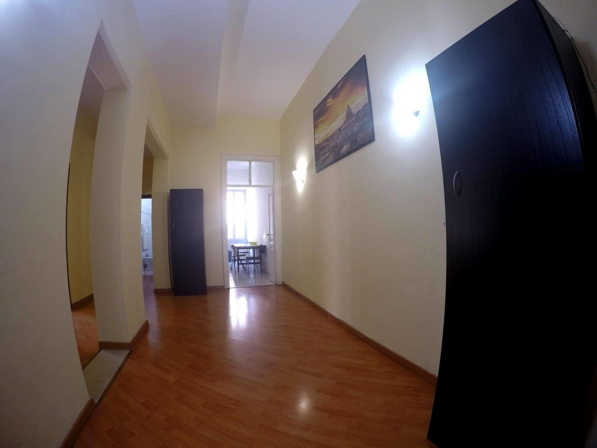 Ambra Jovinelli Hotel 3*